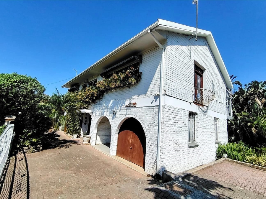 6 Bedroom Property for Sale in Abbotsford Eastern Cape